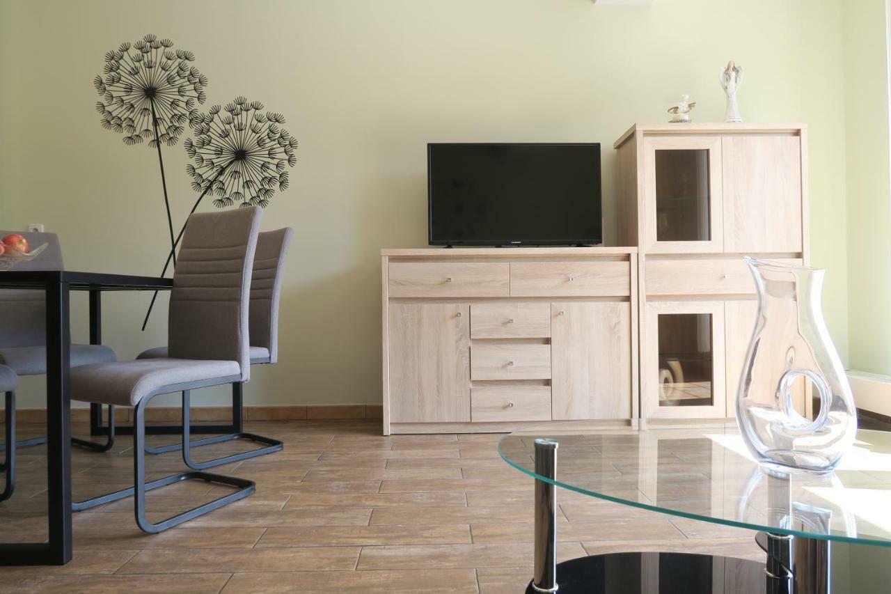 Luxapartament 1 - Z Widokiem I Garazem W Nowym Zeta Park 乌斯特龙 外观 照片