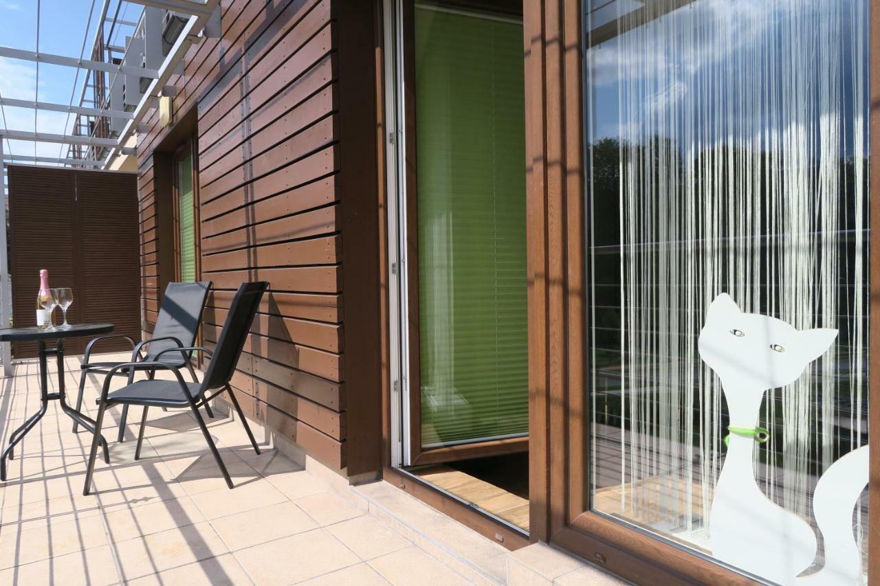 Luxapartament 1 - Z Widokiem I Garazem W Nowym Zeta Park 乌斯特龙 外观 照片